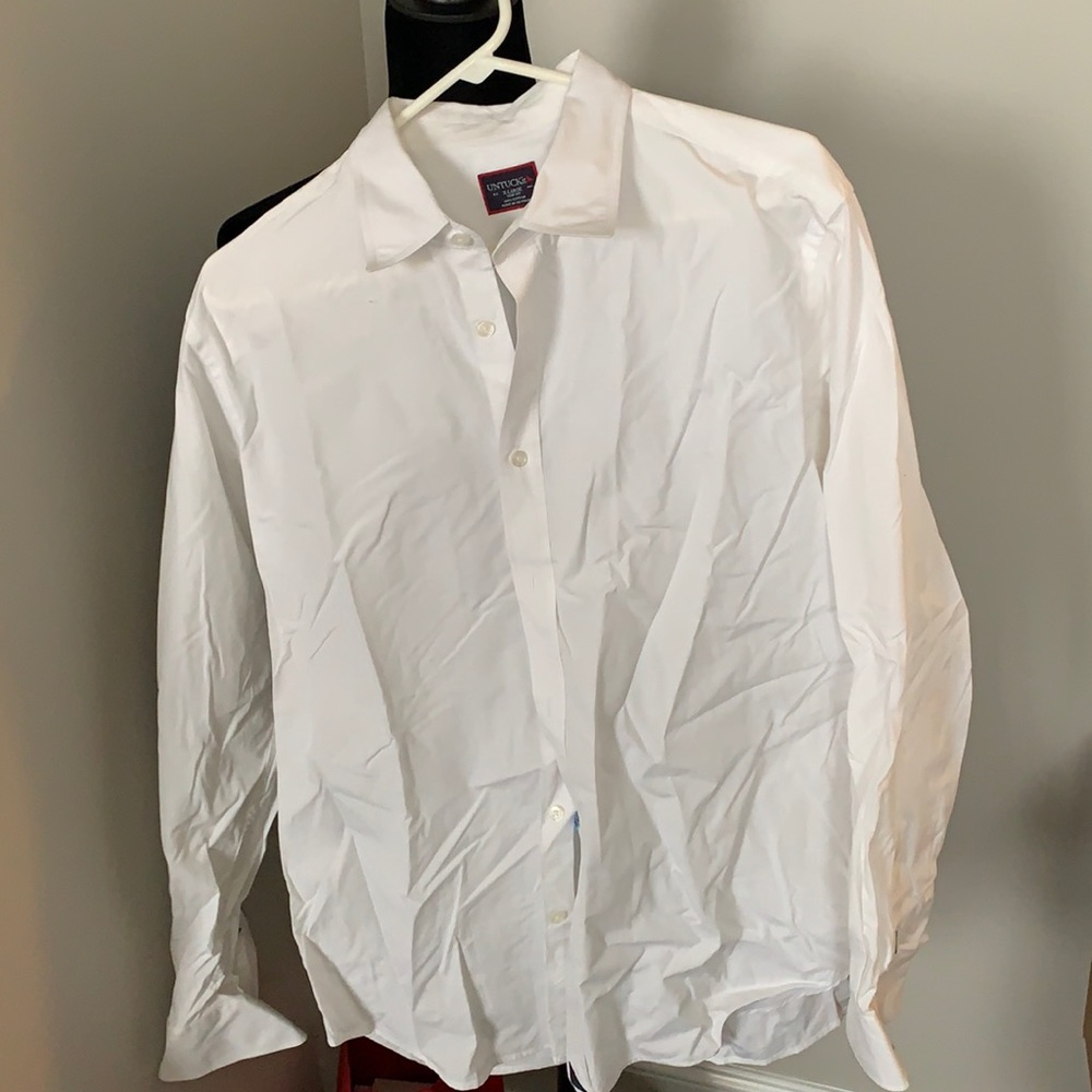 Men’s Untuckit shirt